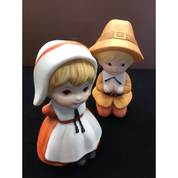 Vtg Lefton China Pilgrims Girl & Boy Praying Figurines Thanksgiving Painted 1984 - Picture 6 of 15